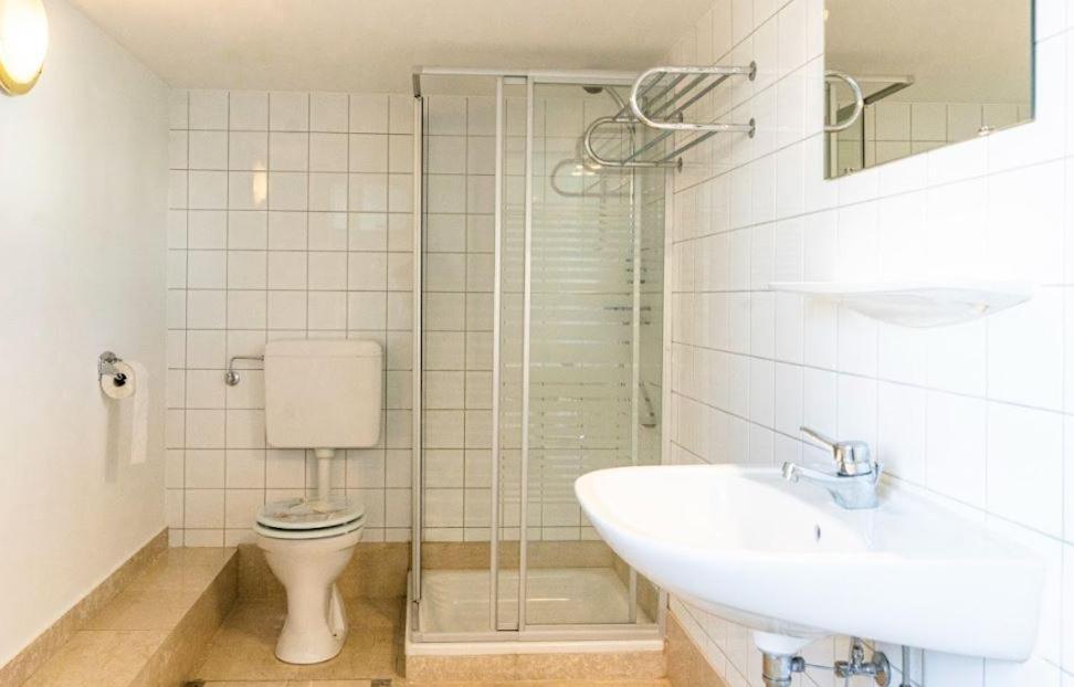 Budget Apartments In Thermennahe Bad Tatzmannsdorf Exteriör bild